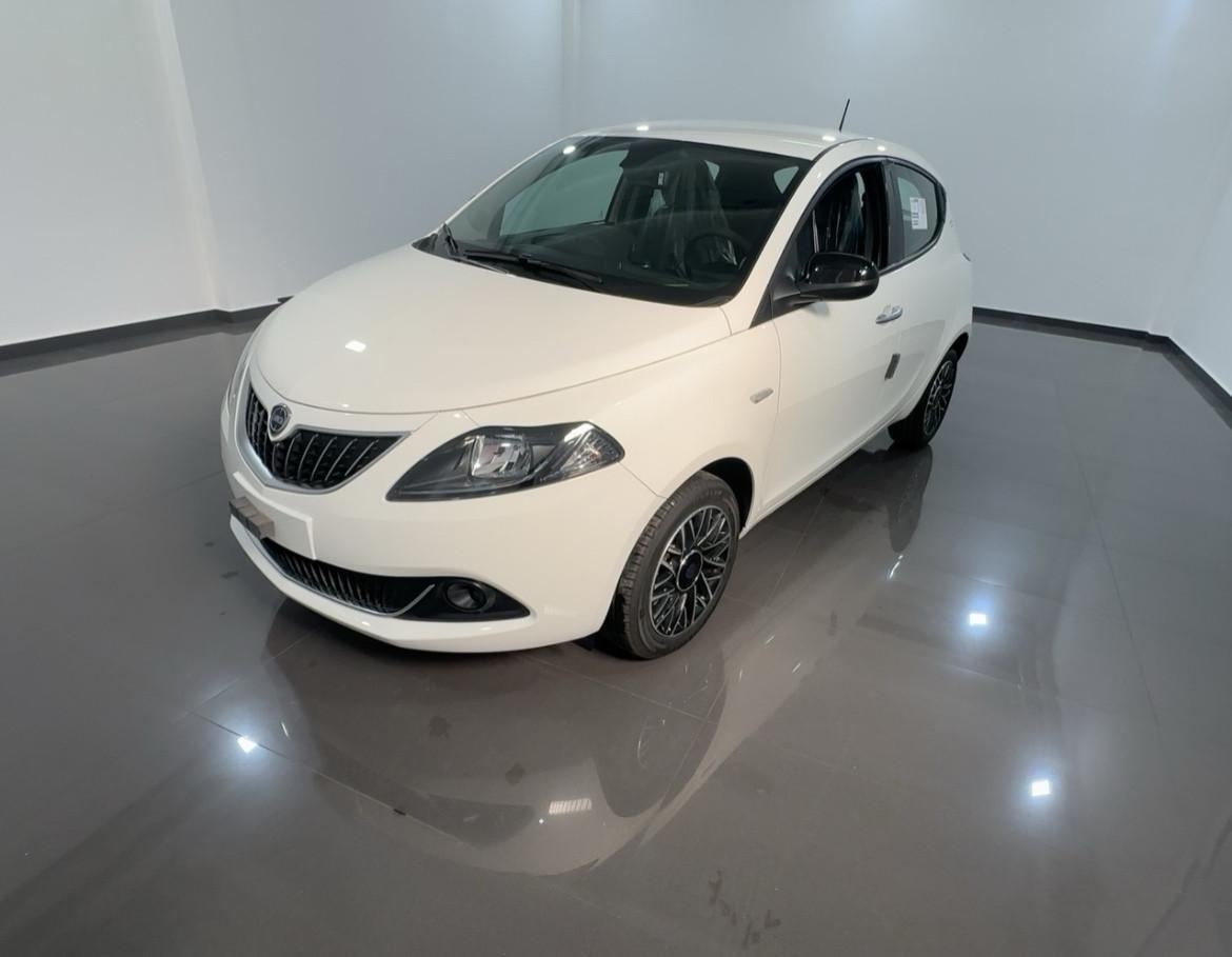 Lancia Ypsilon 1.2 69 CV 5 porte GPL Gold