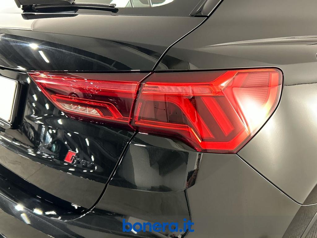 Audi Q3 45 1.4 TFSI e Identity Black S tronic