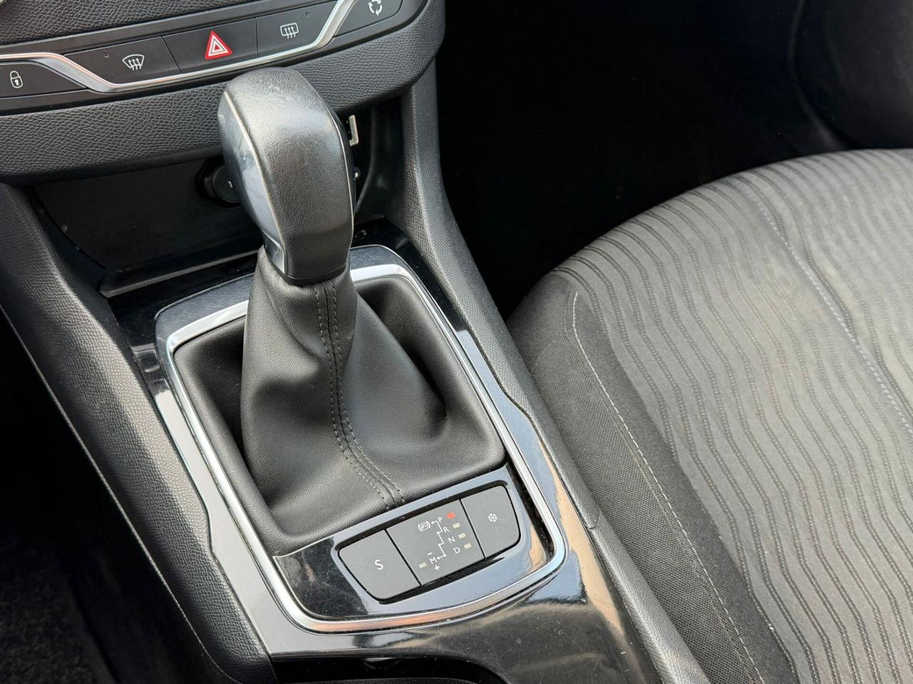 Peugeot 308 BlueHDi 120 S&S EAT6 GT Line