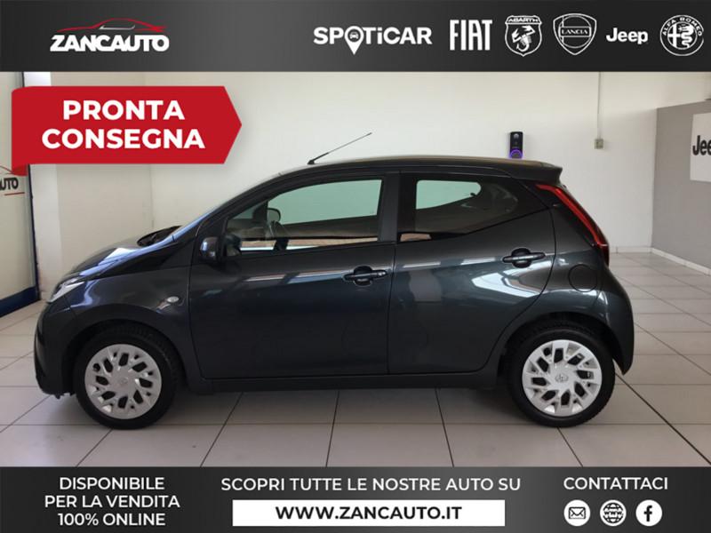 Toyota Aygo Connect 1.0 VVT-i 72 CV 5 porte x-cool AUTOMATICA