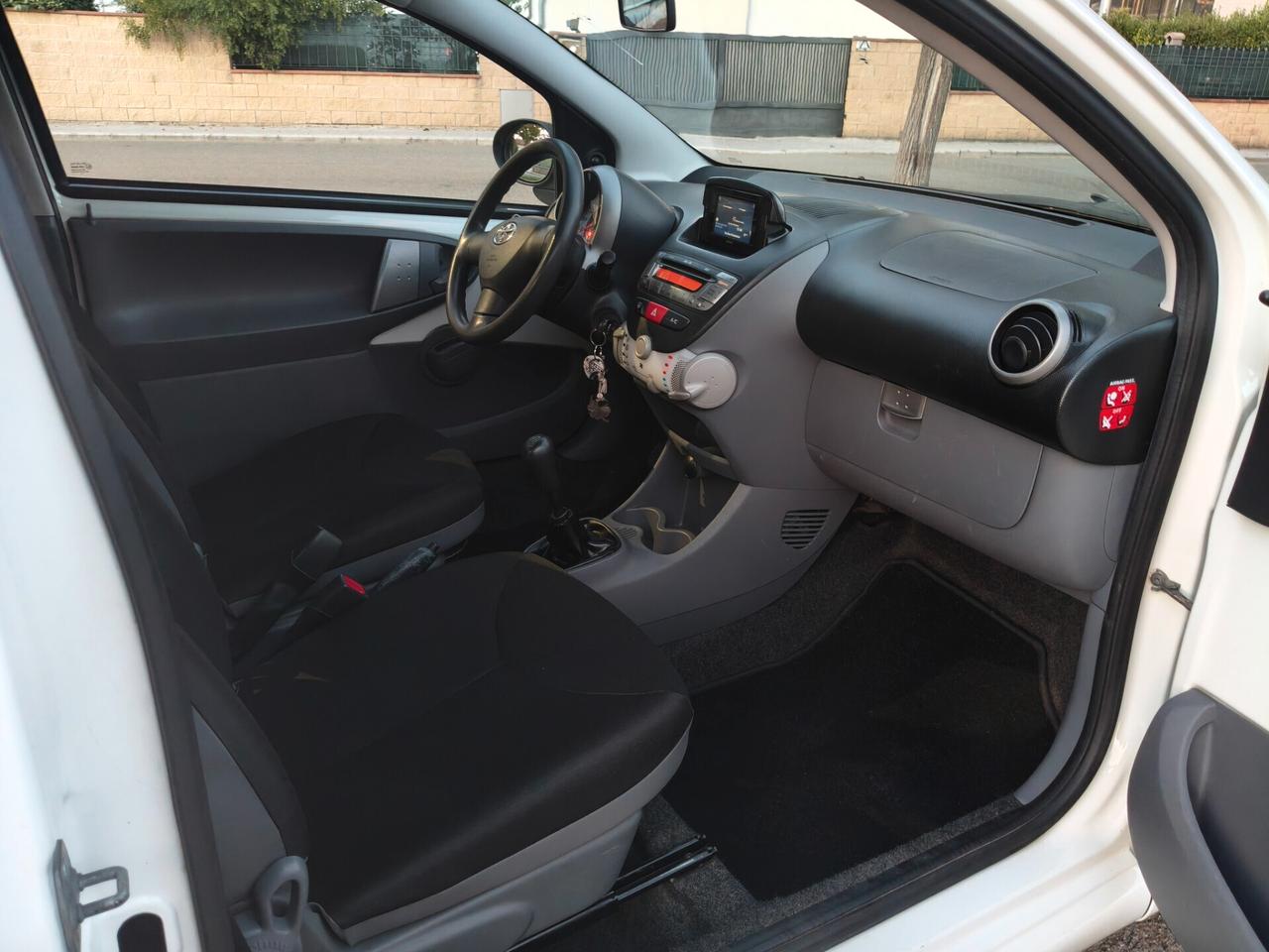 Toyota Aygo 1.0 SOLO 76.000 KM NAV