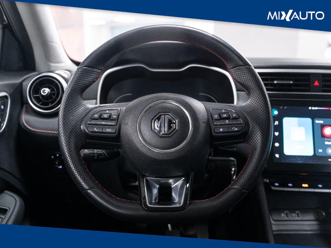 MG ZS 1.5L 5MT Luxury