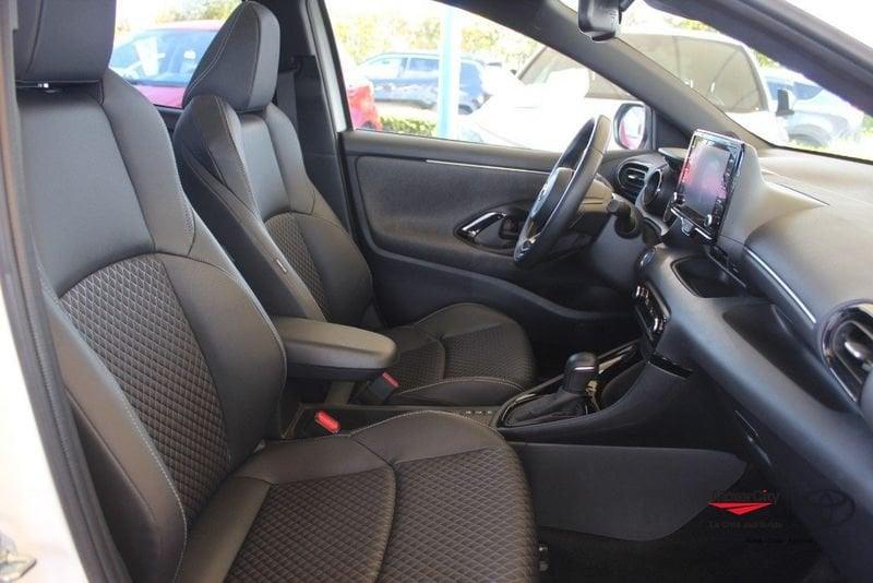 Toyota Yaris 1.5 Hybrid 5 porte Lounge