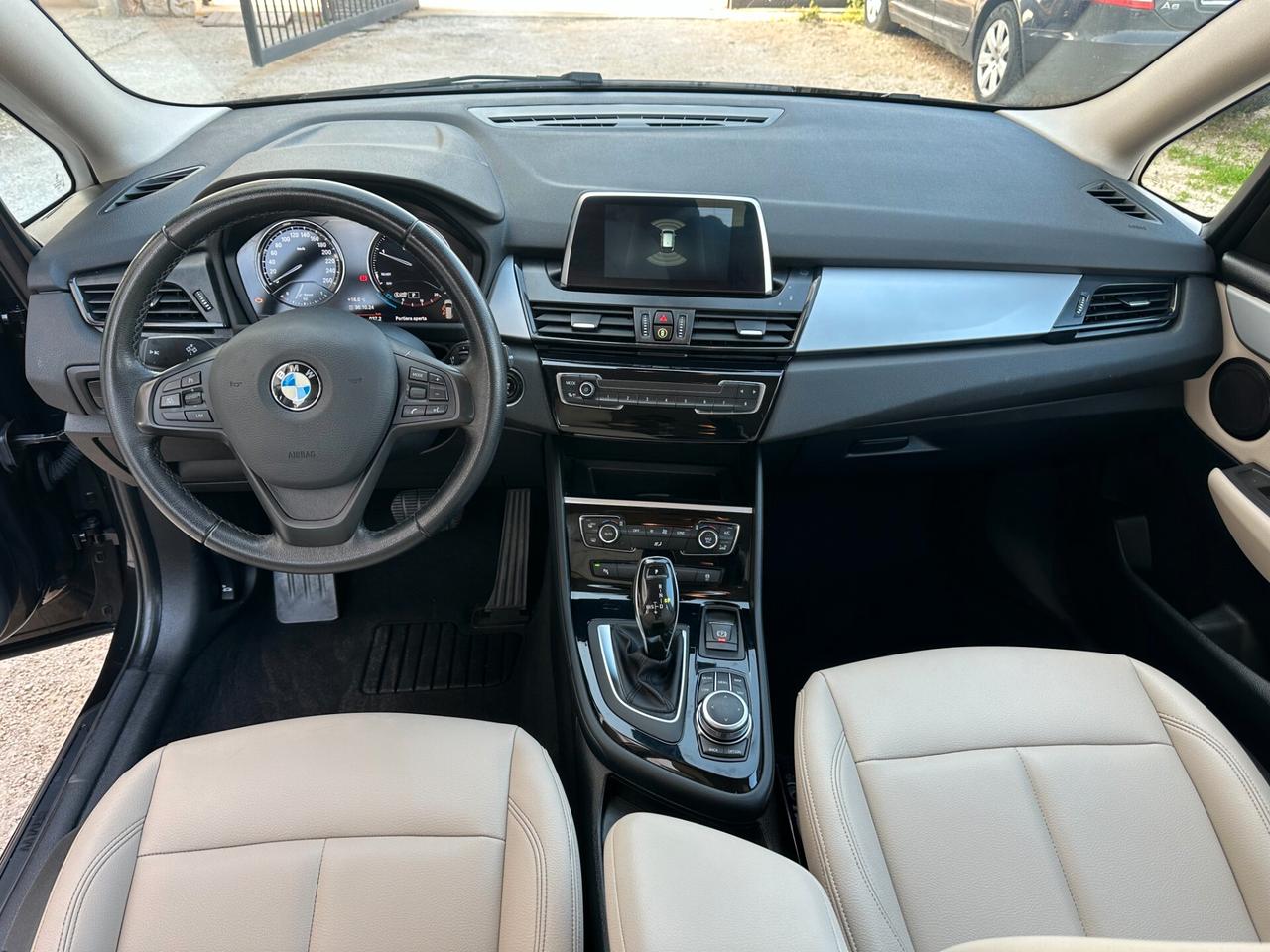 Bmw 216d Active Tourer Luxury 2019 UniPROP