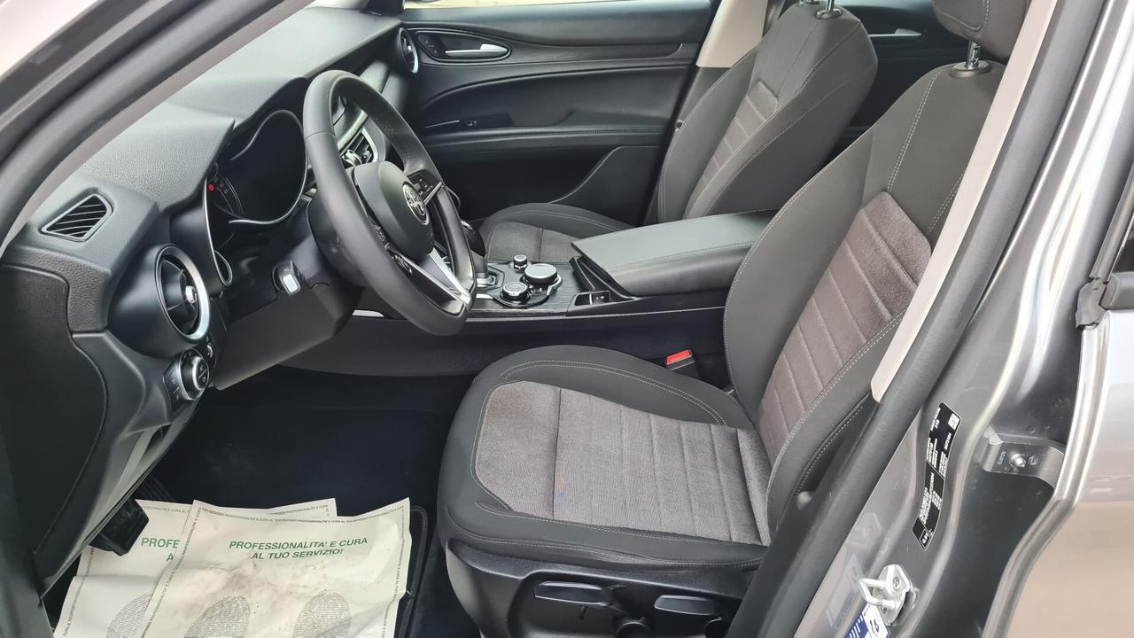 Alfa Romeo Stelvio 2.2 Turbodiesel 150 CV AT8 RWD Business