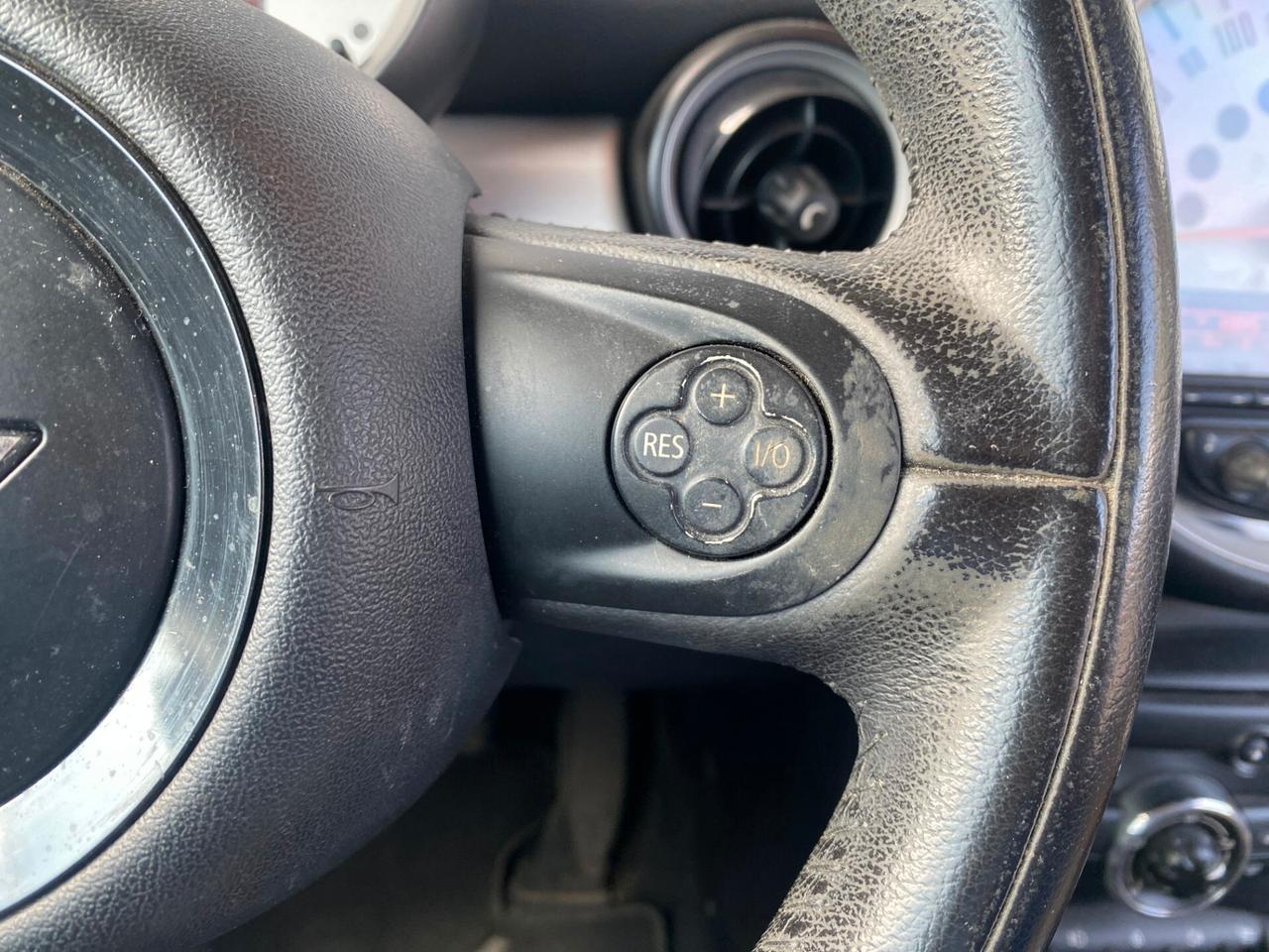 Mini 1.6 16V One (55kW)
