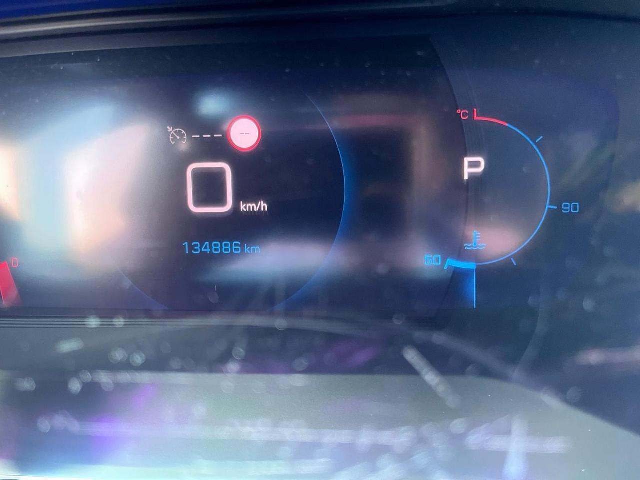 Peugeot 2008 BlueHDi 130 S&S EAT8 Allure