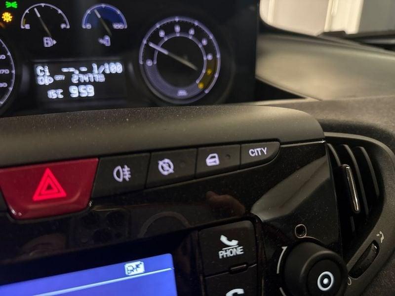 Lancia Ypsilon 1.0 firefly hybrid Silver Plus s&s 70cv