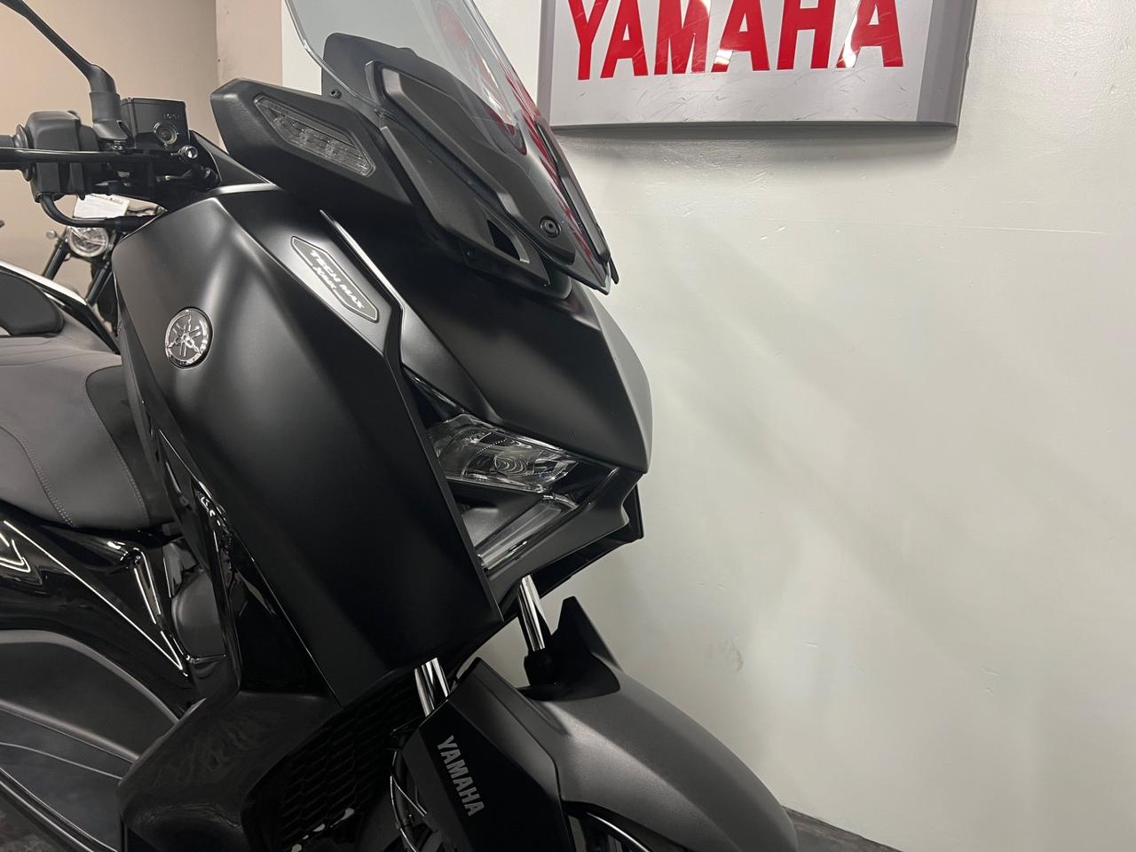 Yamaha X-Max 300 Tech max