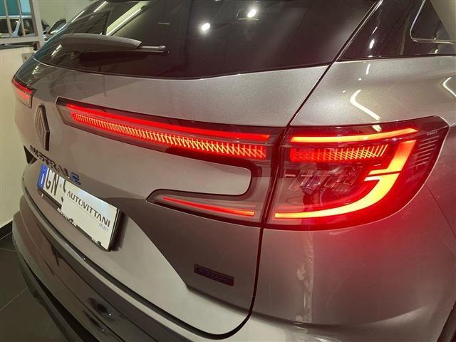 RENAULT Austral 1.2 E-Tech full hybrid Iconic Esprit Alpine 200cv