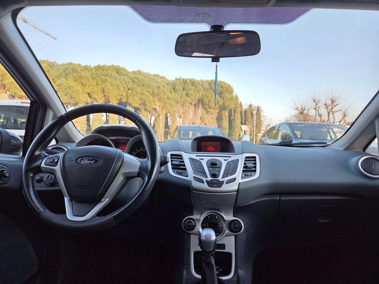 Ford Fiesta 1.4 TDCi 5p. Titanium