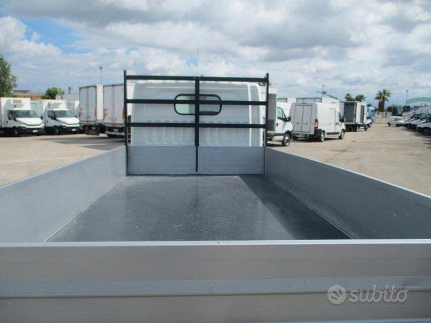 Nissan Cabstar 35-13 2.5 130CV CASSONE FISSO DA 4.