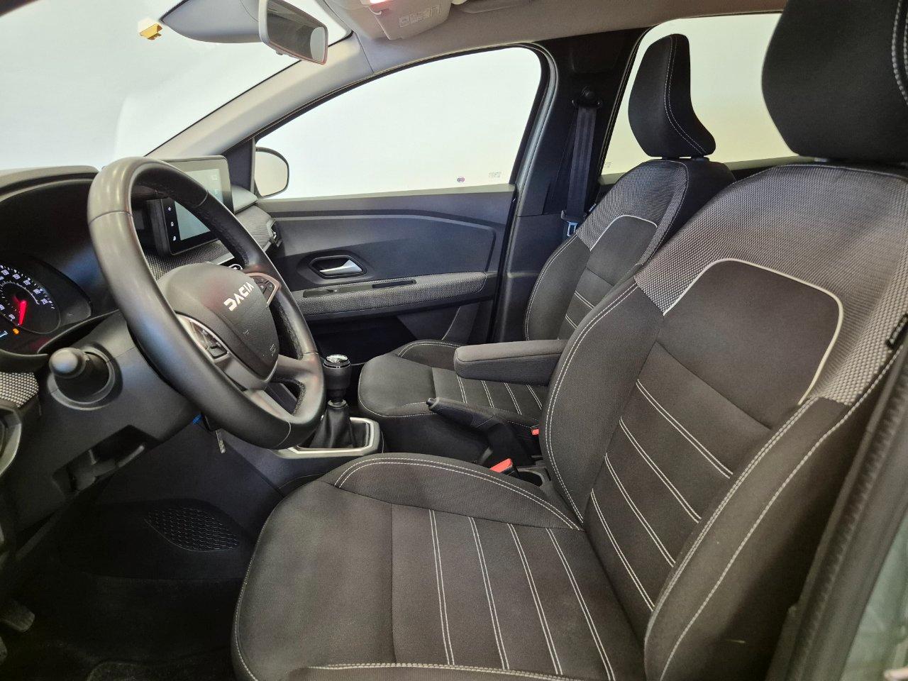 Dacia Jogger 1.0 tce Comfort Gpl 100cv 7p.ti - UNIPROPRIETARIO - NEOPATENTATI - Gancio