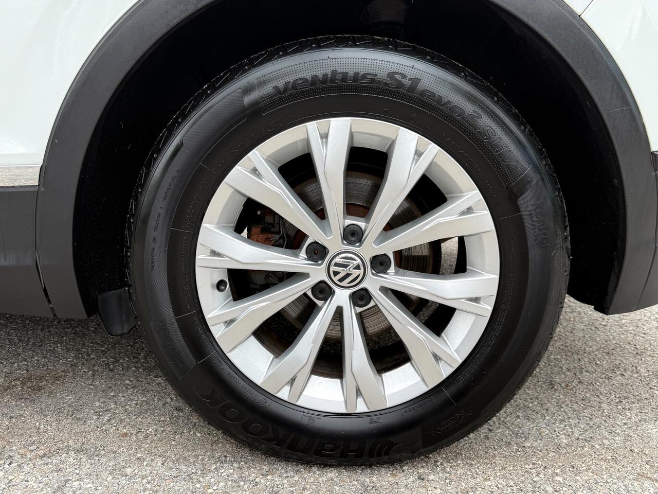 "PERFETTO" Volkswagen Tiguan 2.0 TDI DSG Business S.