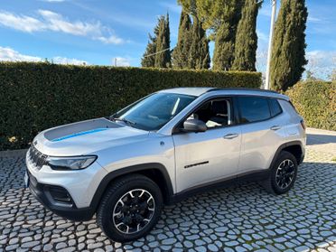 J Compass 1.3Hyb. 4xe L-Lock Trailh. 240 P-In 2021