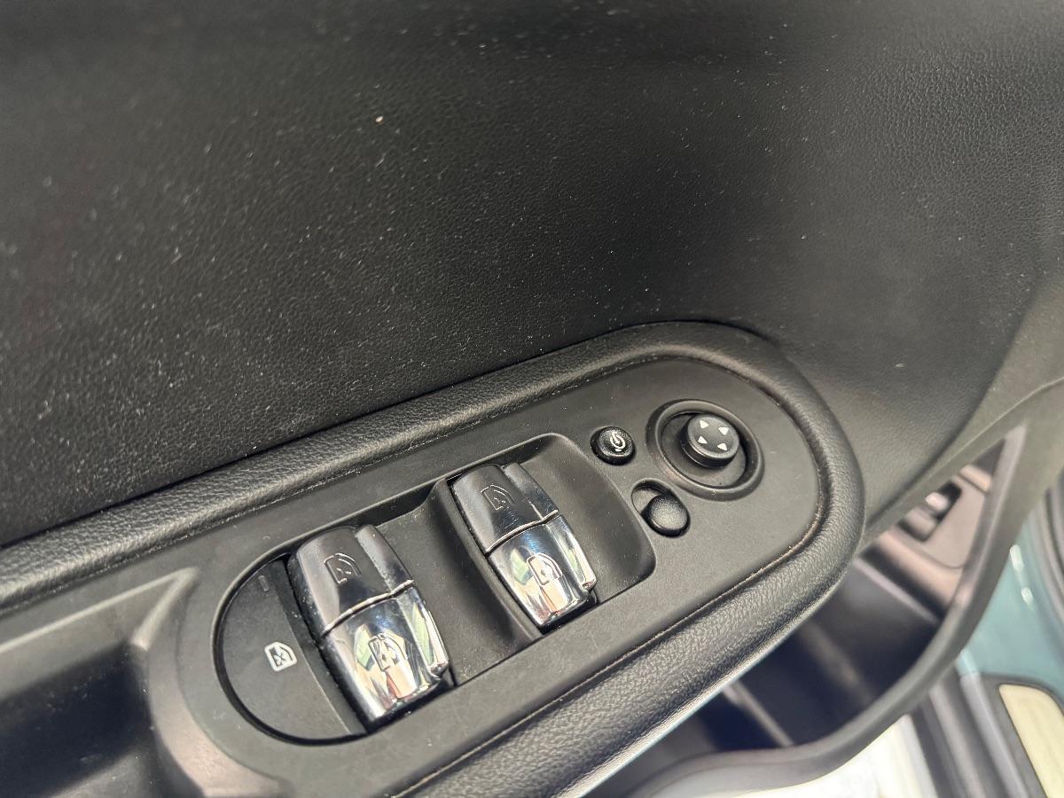 MINI COUNTRYMAN Cooper D Business Aut. UNICO PROPRIETARIO/ LED/ CARPLAY/ RETROCAMERA/