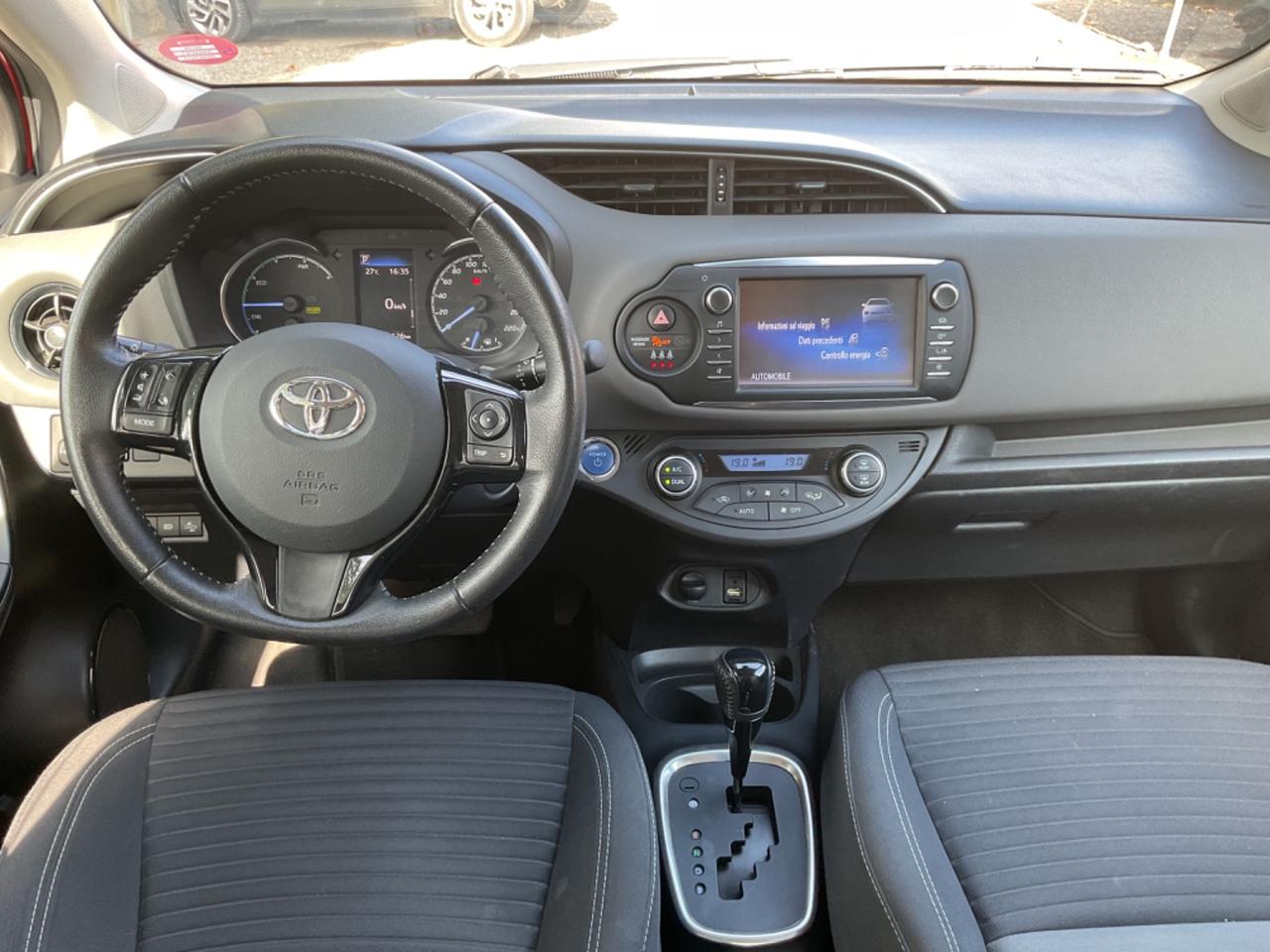 Toyota Yaris 1.5 Hybrid CAMBIO AUT. OK NEOPATENTATI