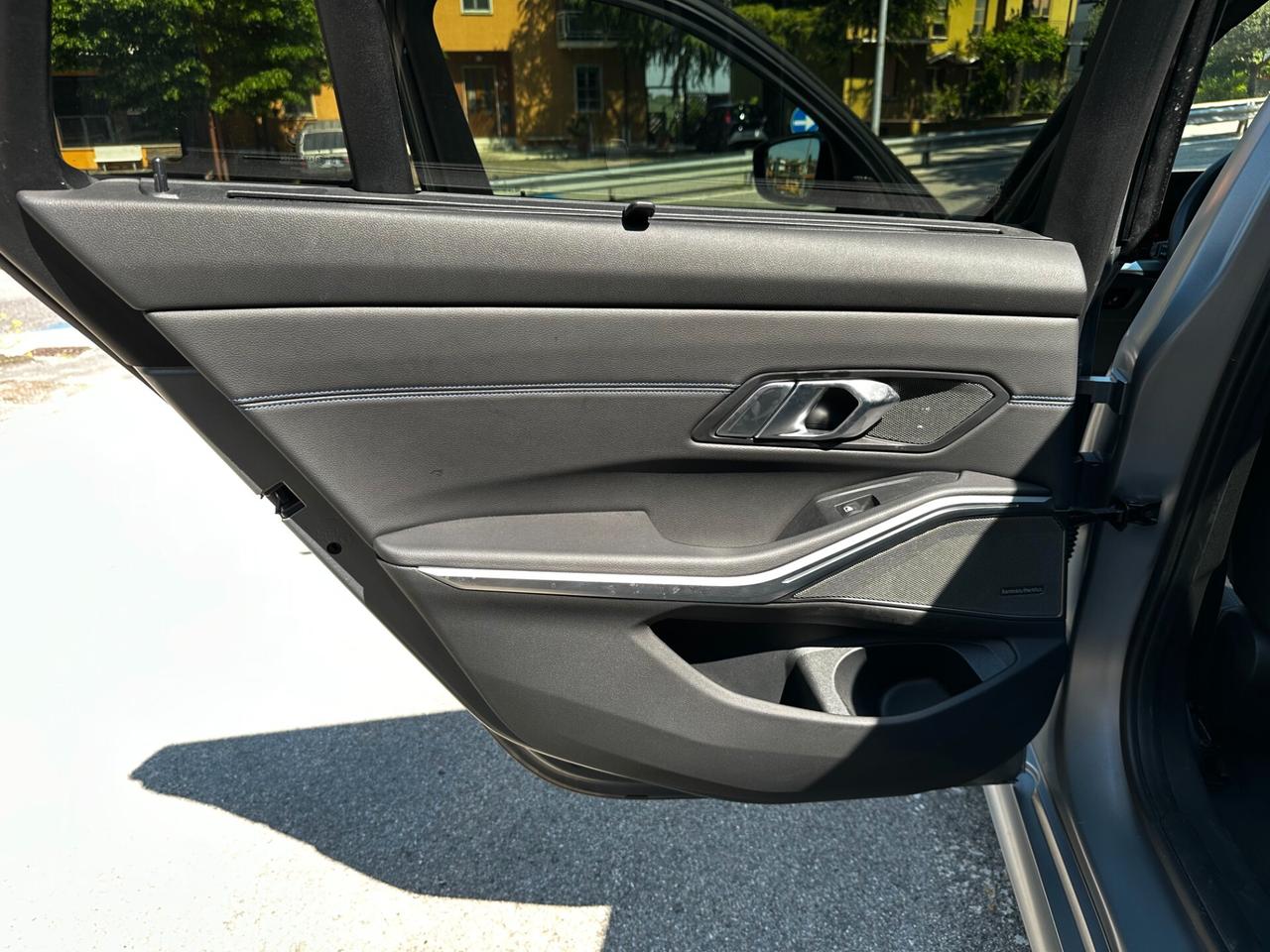 Bmw 320d xDrive Touring M Sport PRO_TETTO_R19_MATRIX_BLACK_