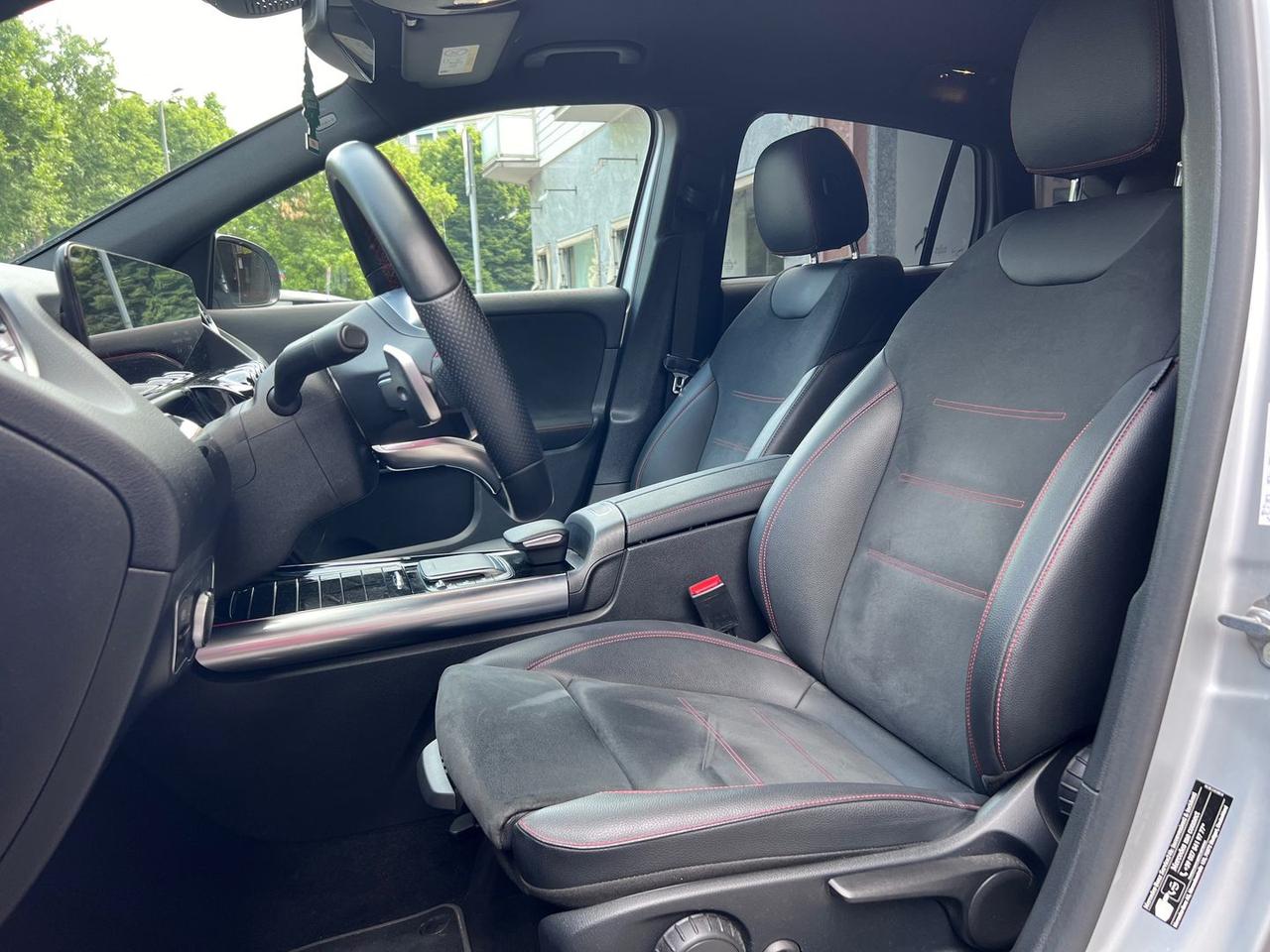 Mercedes-Benz GLA 200 Premium 200D *NIGHT PACK* #5914