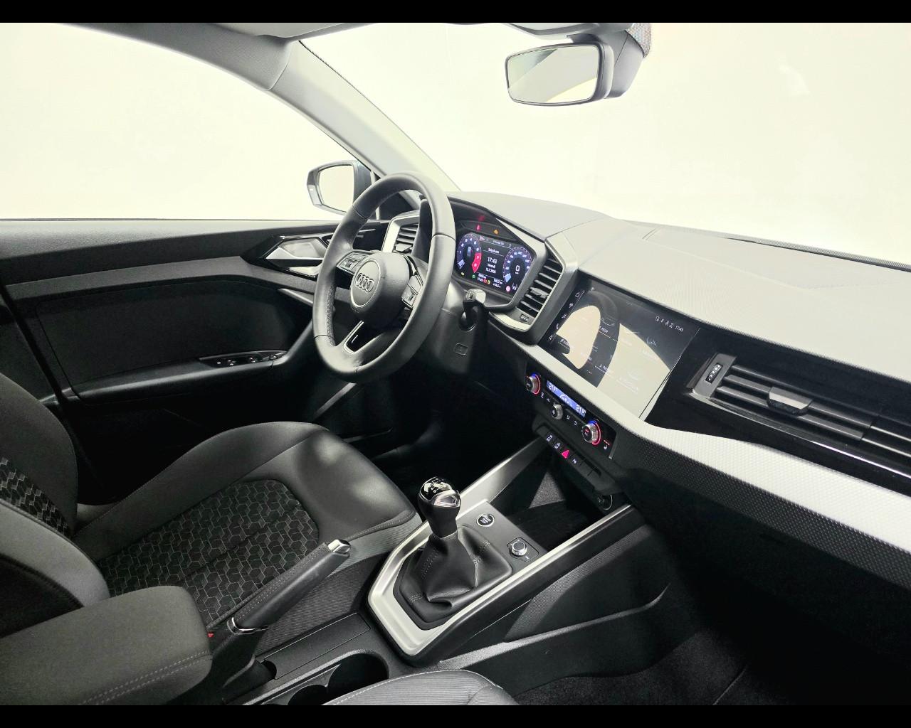 AUDI A1 SPORTBACK 30 TFSI BUSINESS