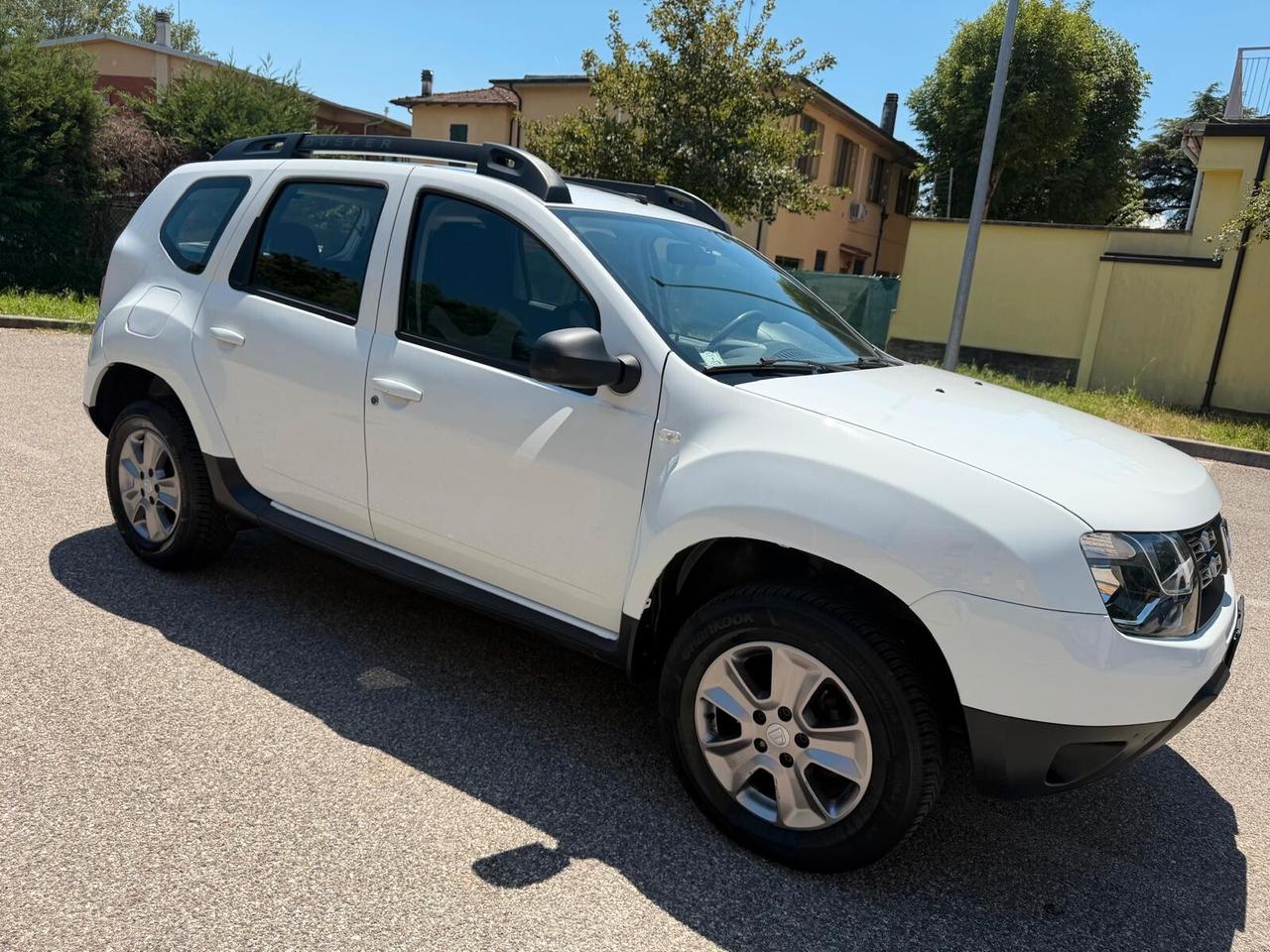 Dacia Duster 1.5 dci - NEOP. - NAV. - 12 MESI DI GARANZIA -