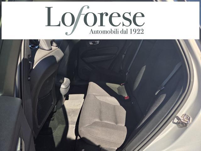 VOLVO XC60 B5 (d) AWD automatico Core