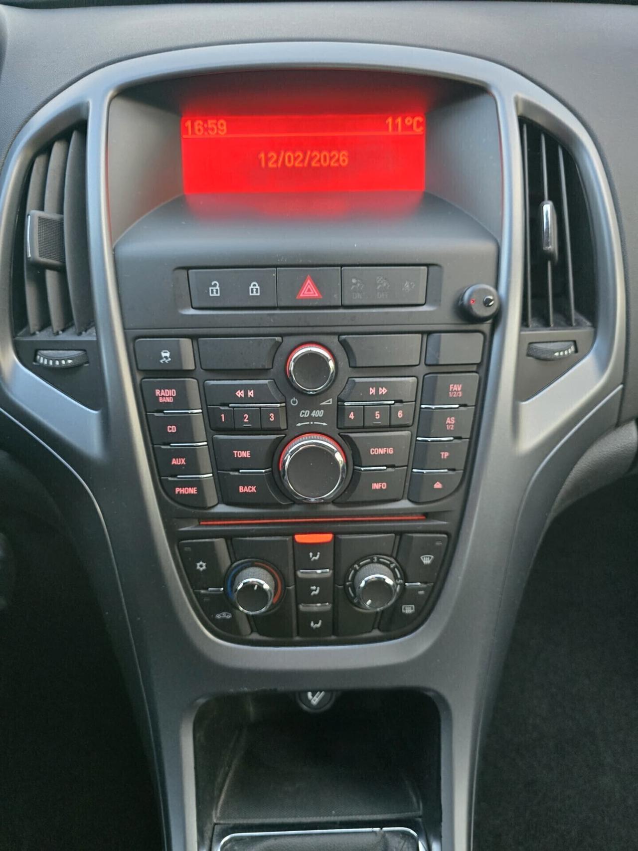 Opel Astra 1.4 BENZINA OK PER NEOPATENTATI ANNO 2013