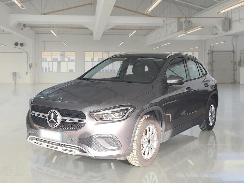 MERCEDES-BENZ GLA 200 d Automatic Business Extra