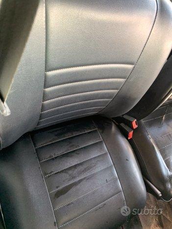 Renault R 4 benz s-t-o-r-i-c-a-