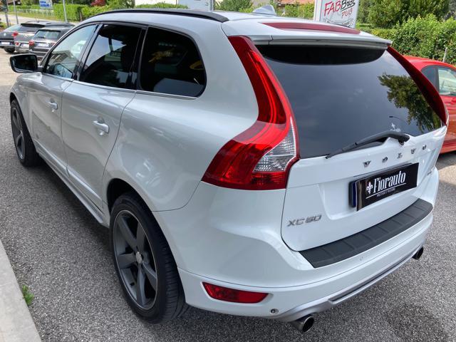 VOLVO XC60 DRIVe R-design