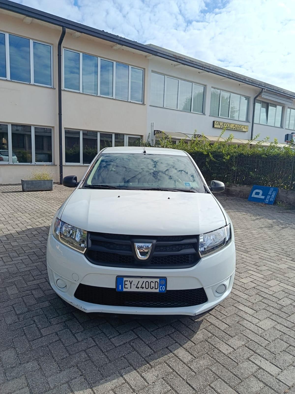 Dacia Sandero 1.2 75CV
