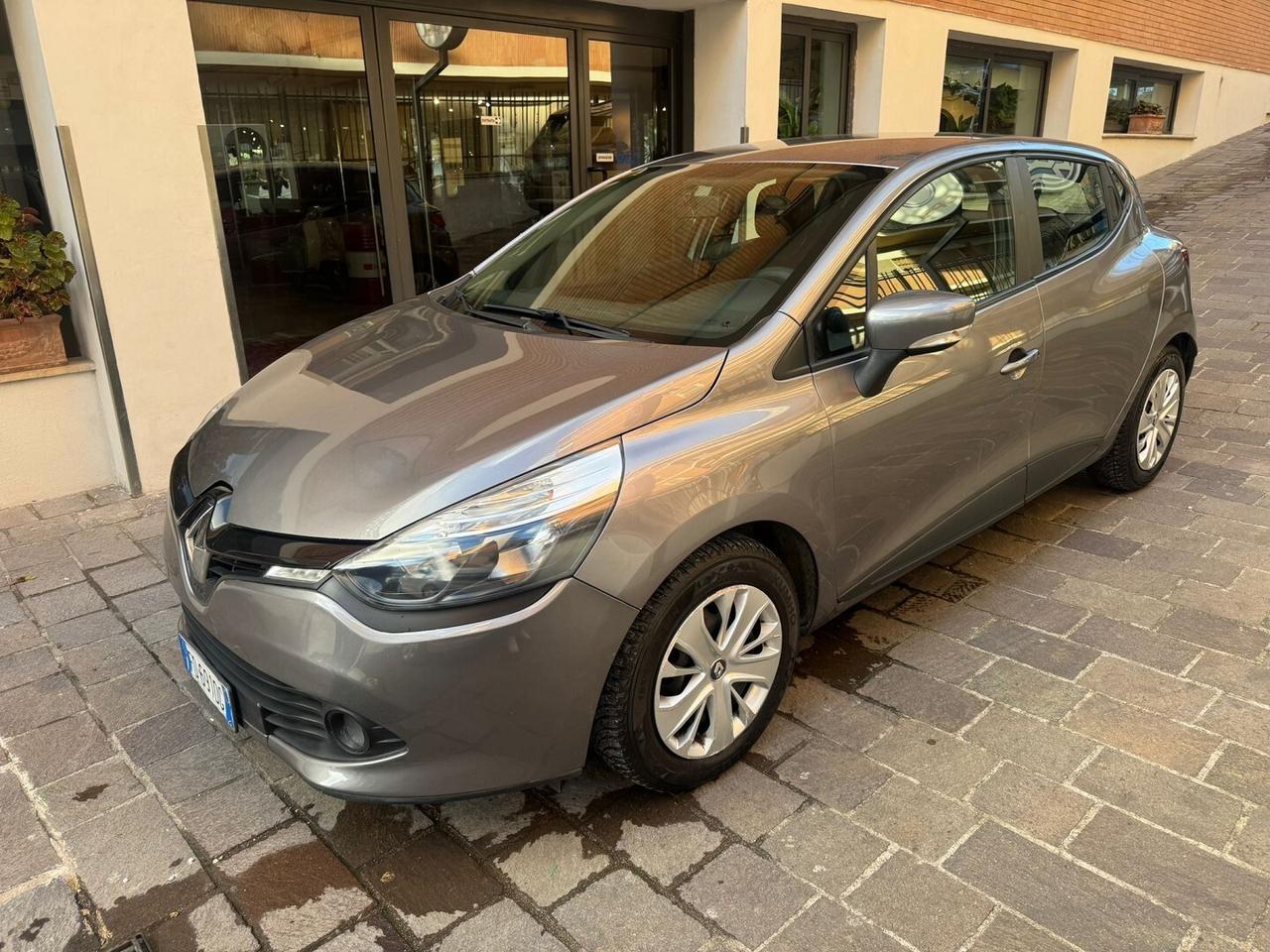 Renault Clio 1.2 16v 75 cv live GPL Ok Neop.