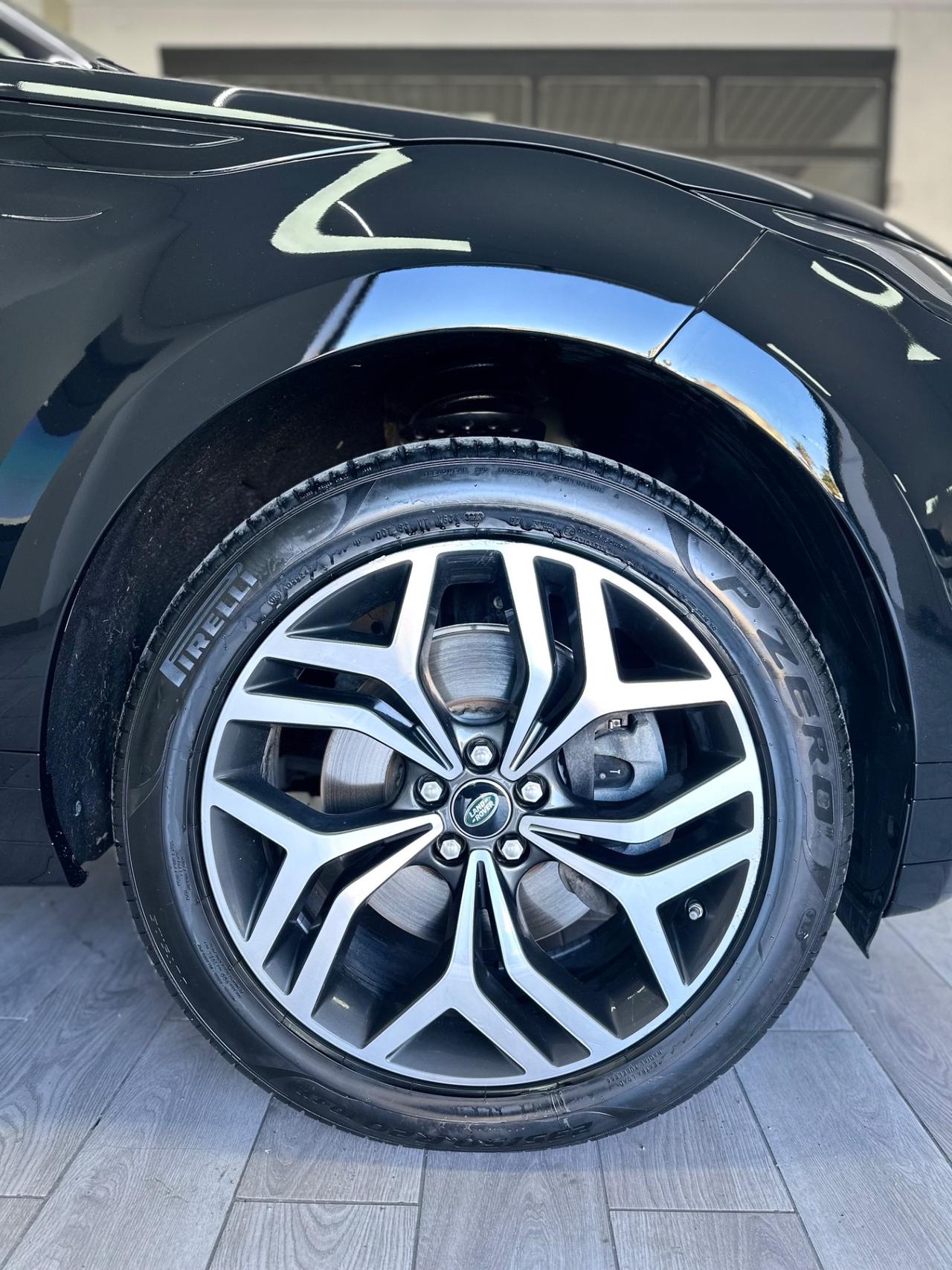 Land Rover Range Evoque 2.0D I4 180 CV AWD Auto R-Dynamic HSE