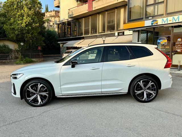 VOLVO XC60 B4 (d) AWD automatico Ultimate Dark