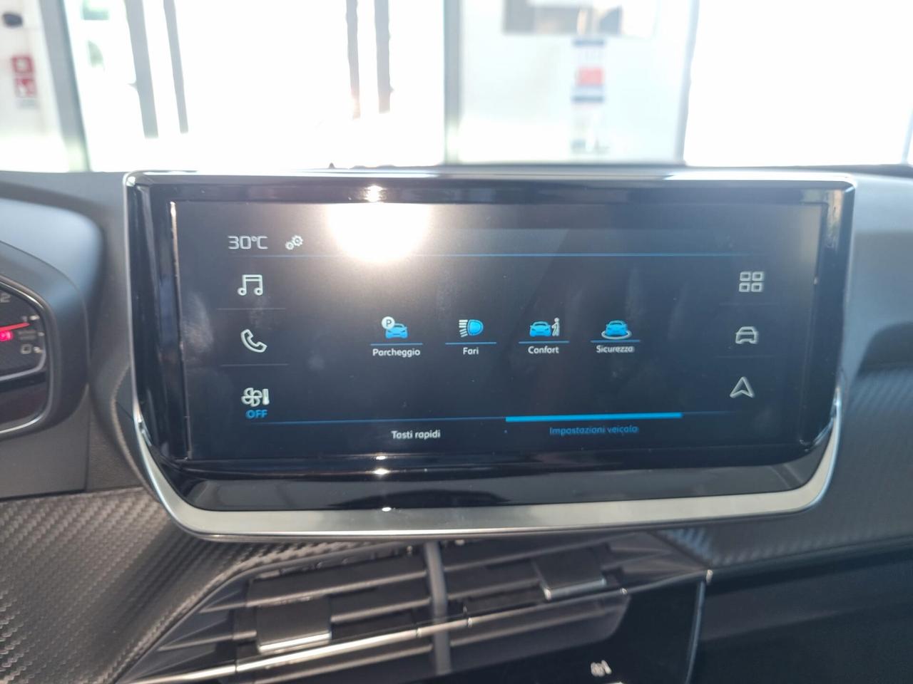 Peugeot 2008 12 PT STYLE