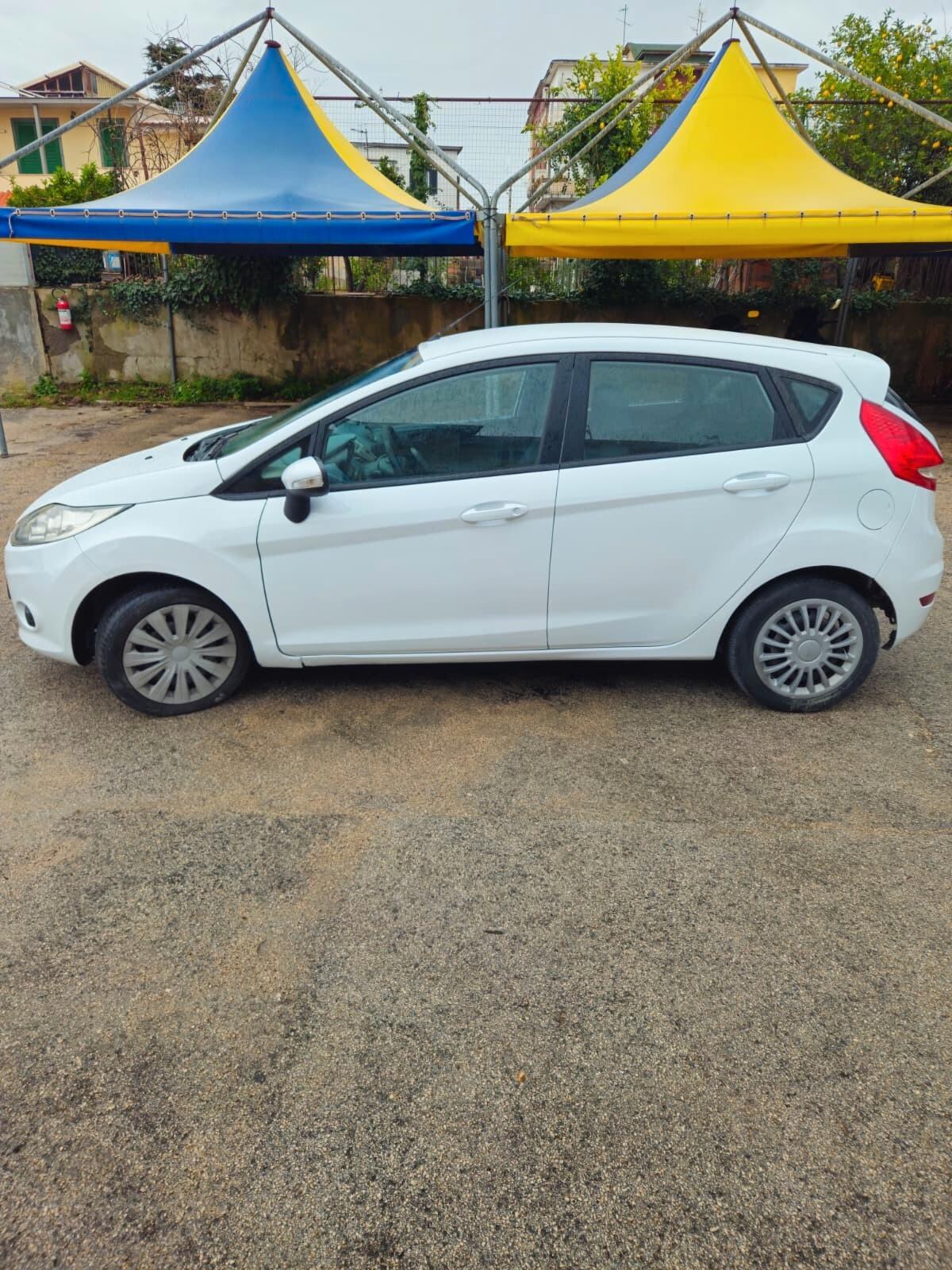 Ford Fiesta Fiesta+ 1.4 TDCi 70CV 5 porte