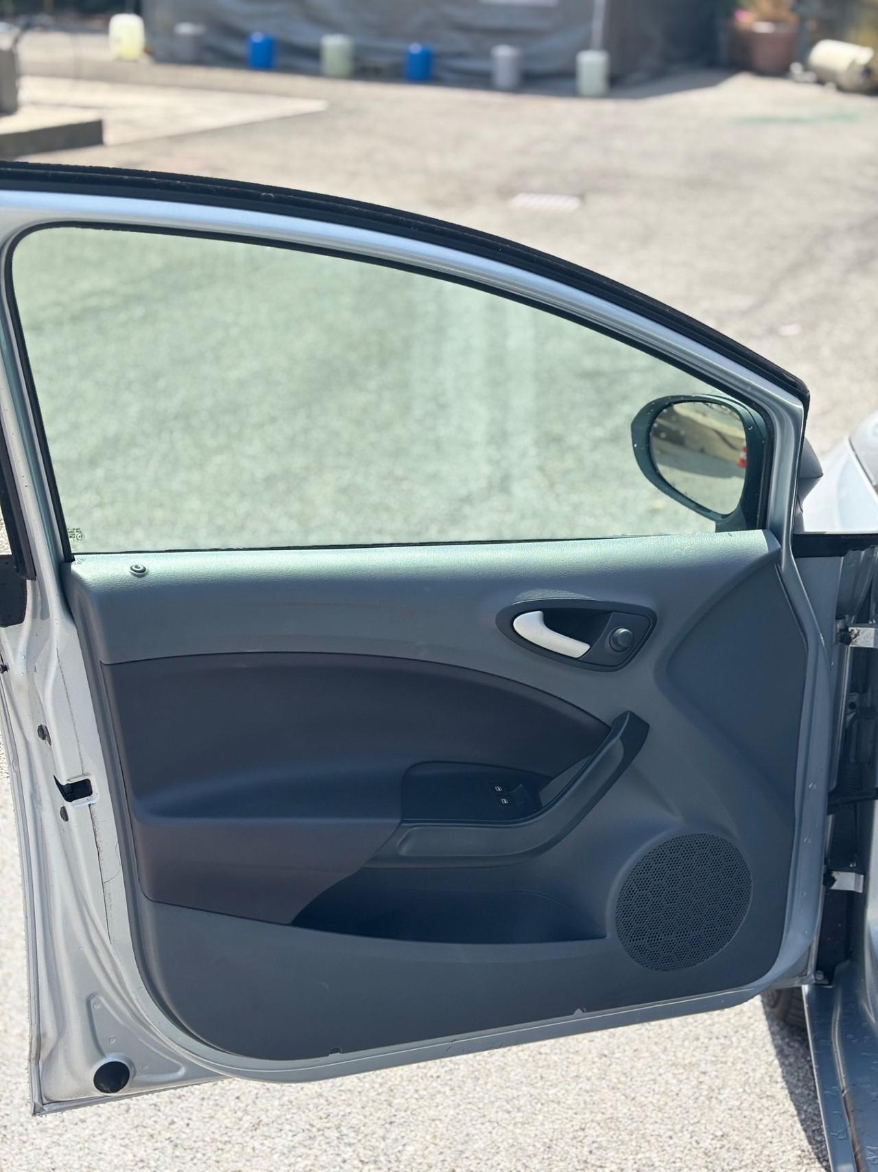Seat Ibiza 1.2 70 CV 5porte OK NEOPATENTATI