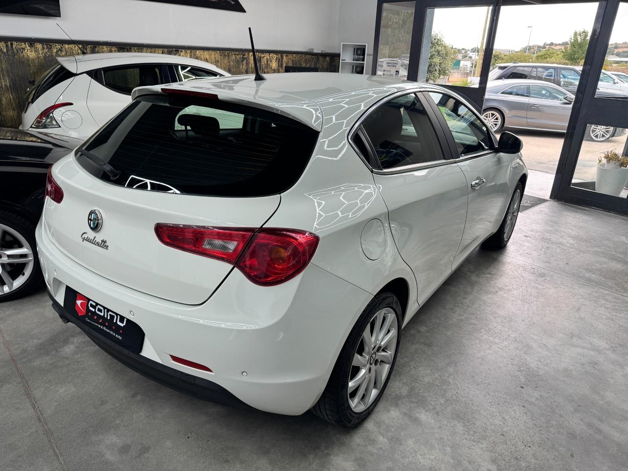 Alfa Romeo Giulietta 1.6 JTDm-2 105 CV Distinctive