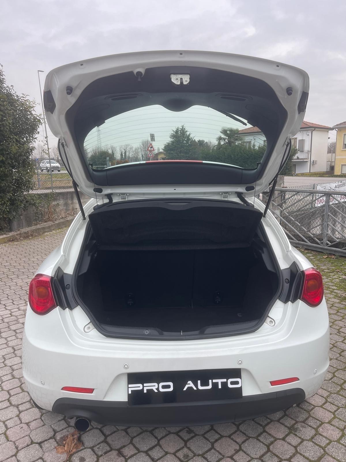 Alfa Romeo Giulietta 1.6 JTDm-2 105 CV Exclusive