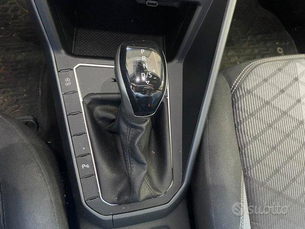 Volkswagen Polo 1.0 TSI DSG R-Line