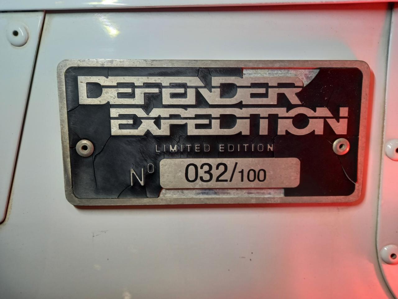 Land Rover Defender 90 2.2 EXPEDITION 032/100
