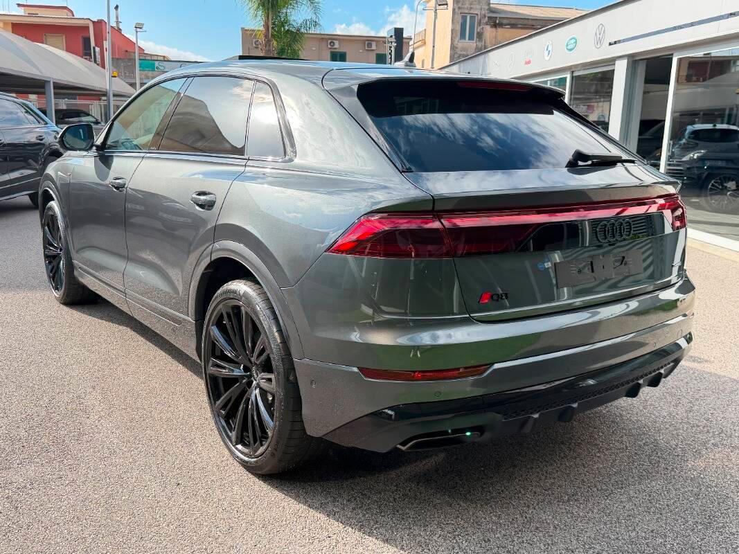 Audi Q8 3.0 tdi 286cv S line quattro Tetto Valcona Ventilati