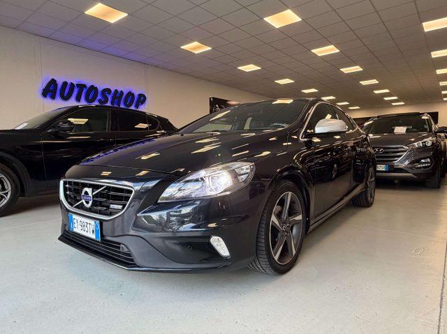 VOLVO V40 V40 II1.6 d2 R-design Kinetic (r-design)