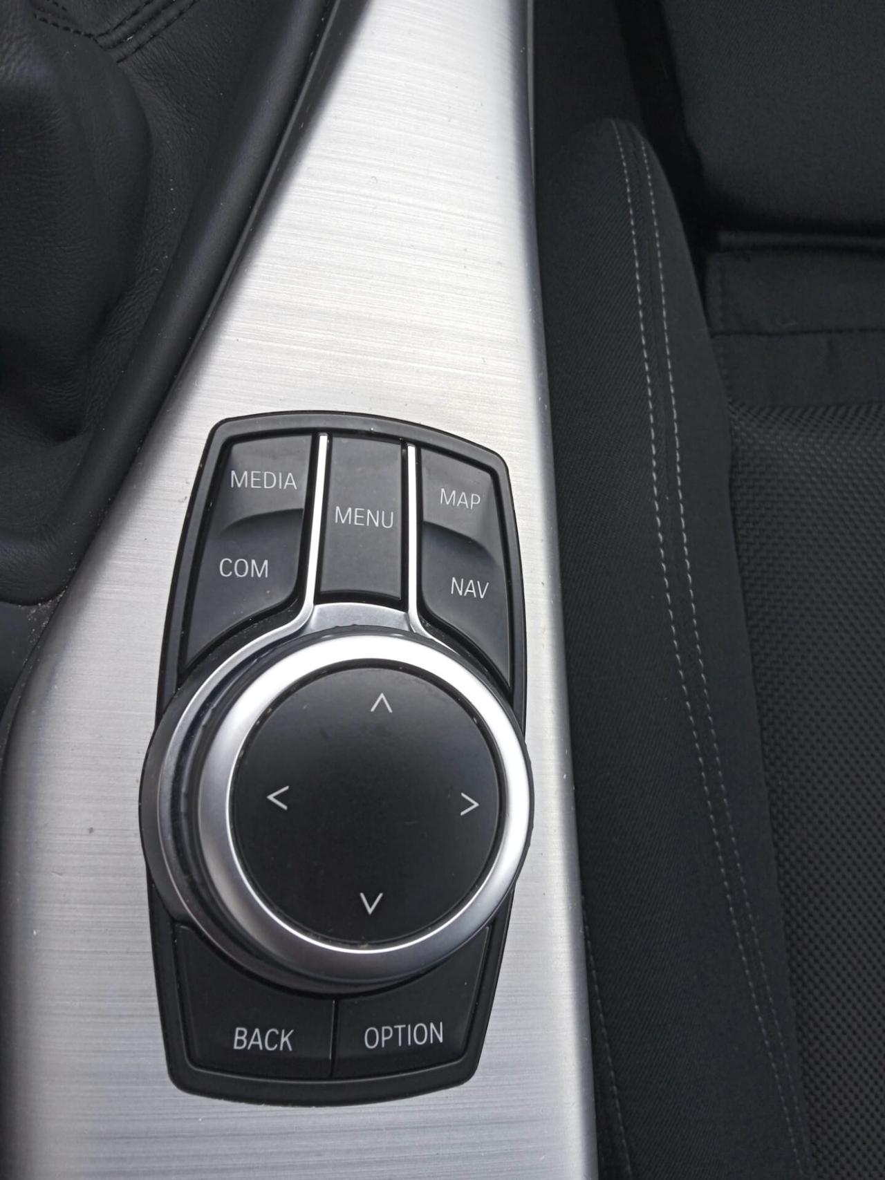 Bmw 118 M SPORT PACK SHADOW 18" SENS PARK DOPPI SEDILI RISCALDATI CRUISE CONTROL NAVY IN ARRIVO OPZIONABILE