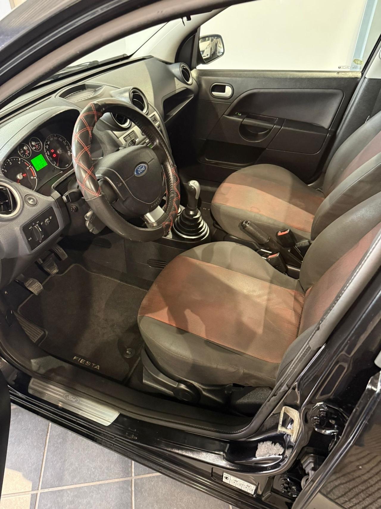 Ford Fiesta 1.4 TDCi -NEOPATENTATI