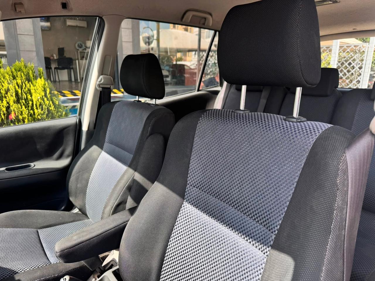 Toyota Corolla Verso 2.0 tdi D-4D