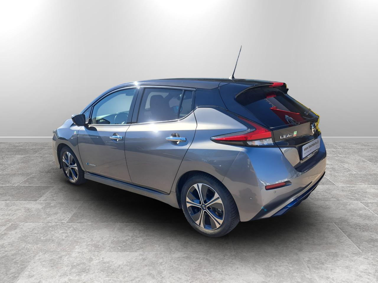 NISSAN LEAF 40KWH TEKNA
