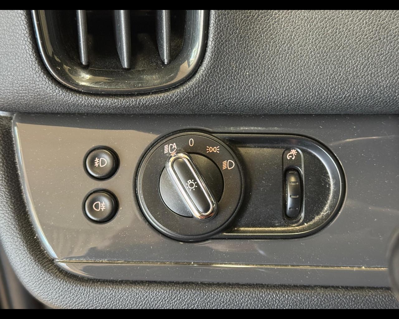 MINI Mini Countrym.(F60) - Mini 1.5 Cooper Business Countryman