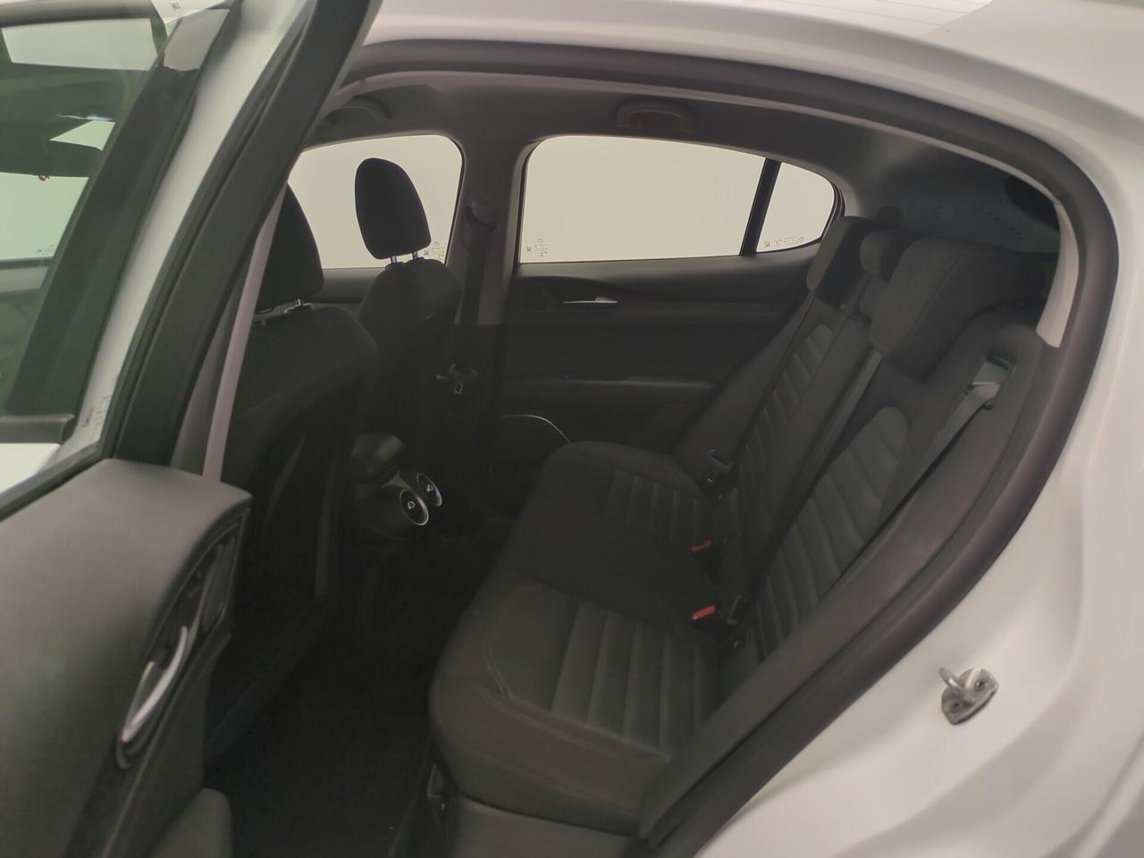 Alfa Romeo Stelvio 2.2 Turbodiesel 210 CV AT8 Q4 Business