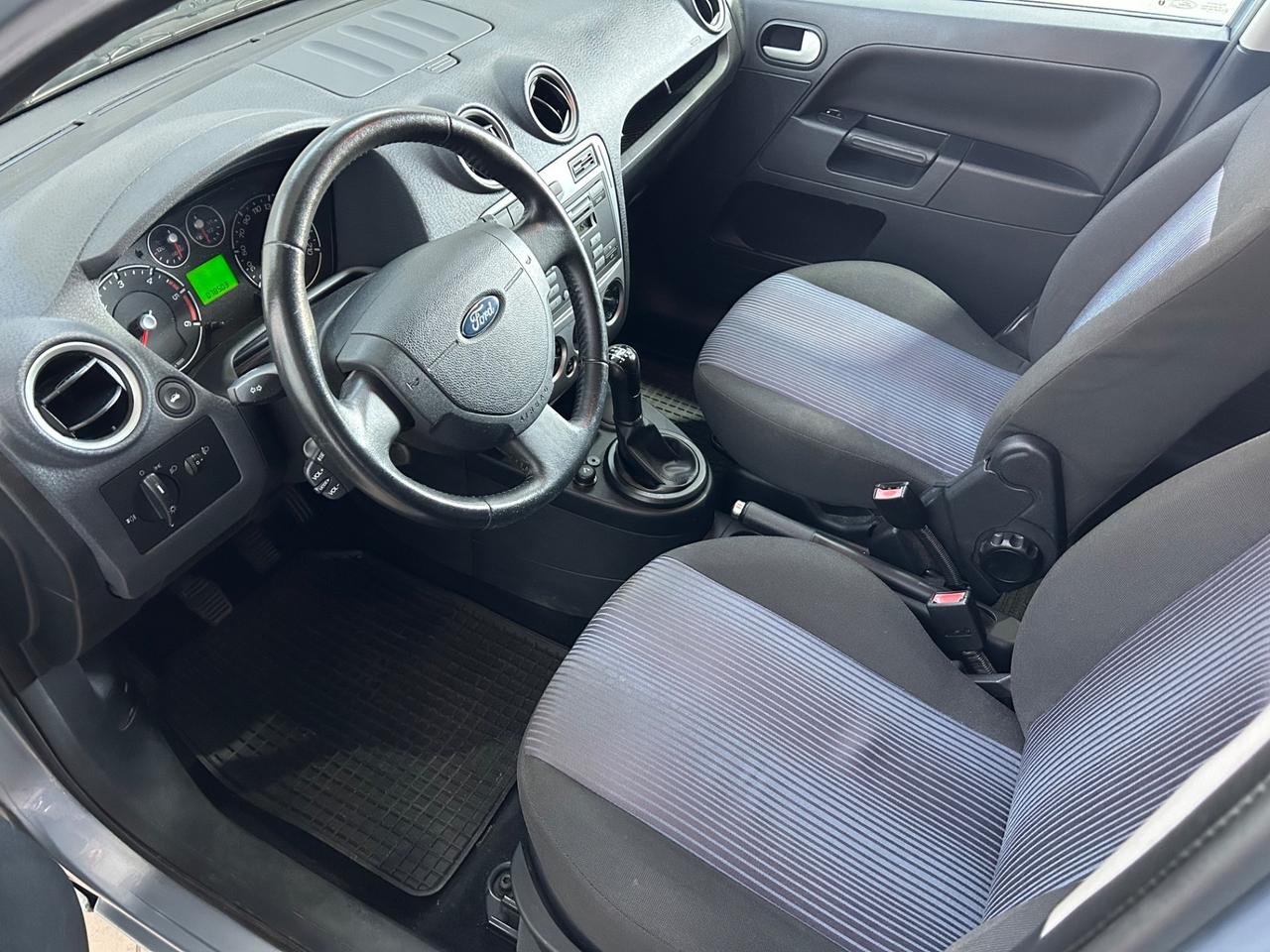 Ford Fusion 1.4 TDCi 5p. Collection
